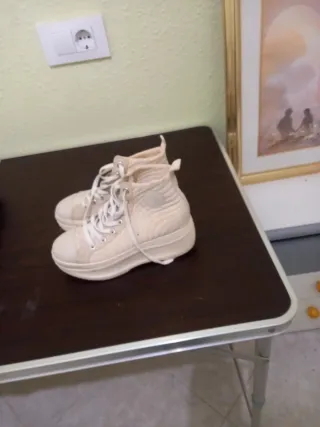 Zapatillas Banbas Beige