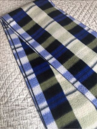 Bufanda de cuadros azul y beig