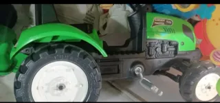 Tractor de juguete a pedales GARDEN MASTER 6201