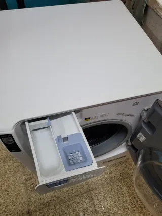 Lavadora Secadora Hotpoint 11/7kg Aqualtis