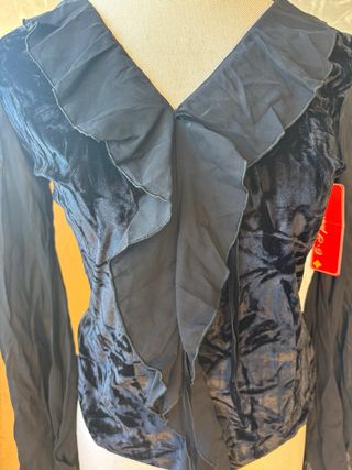 Camiseta negra gasa y terciopelo