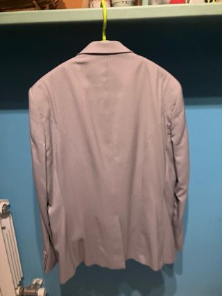 Traje gris talla 52 + camisa de regalo