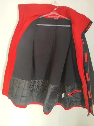 Cazadora Ferrari de Hombre. Invierno Negra y Roja.