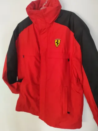 Cazadora Ferrari de Hombre. Invierno Negra y Roja.