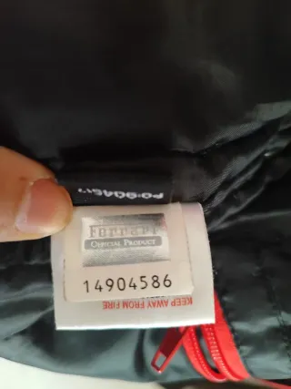 Cazadora Ferrari de Hombre. Invierno Negra y Roja.