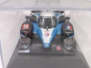 Modellino Peugeot 908 HDI FAP 24h Le Mans