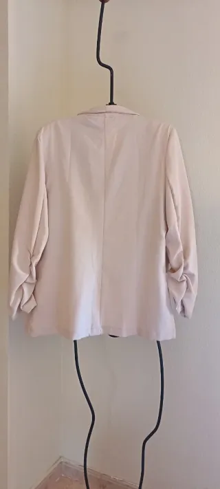 Blazer Beige Elegante