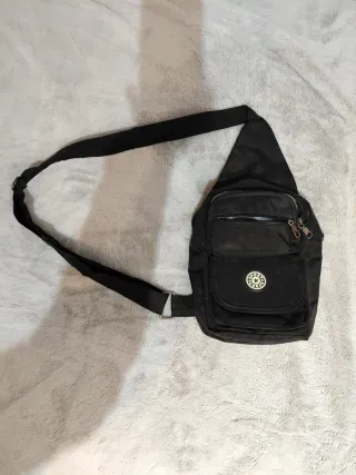 Mini Mochila Pecho/Espalda Negra Deportiva