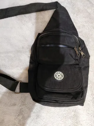 Mini Mochila Pecho/Espalda Negra Deportiva