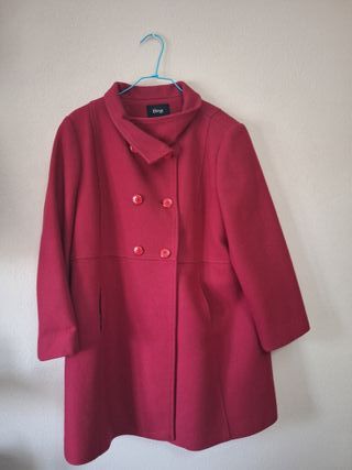 Abrigo rojo Elogy