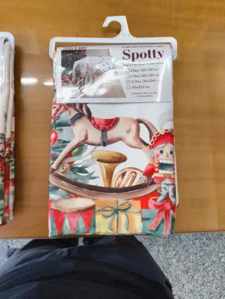 Tovaglia antimacchia natalizia