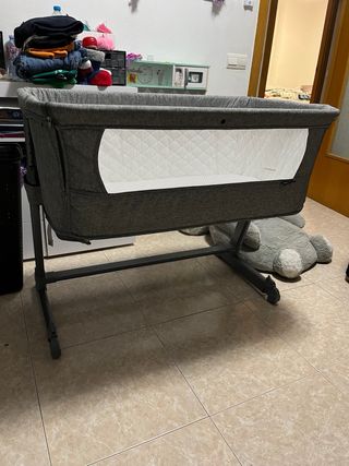 Moisés colecho bebé gris