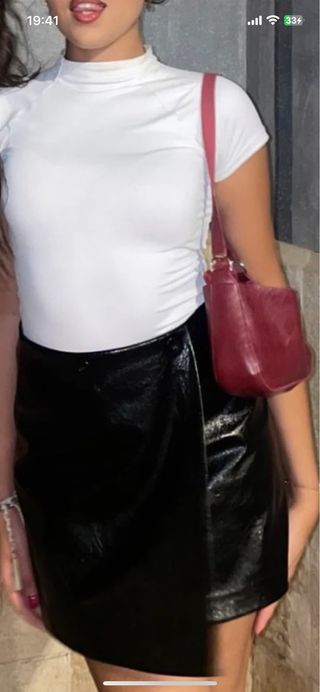 Falda Stradivarius Negra Talla S