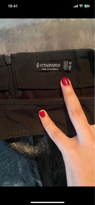 Falda Stradivarius Negra Talla S