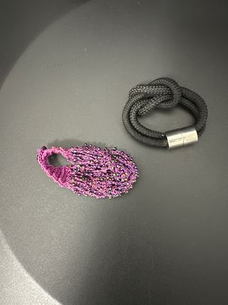 2 Pulseras Tejidas con Cuentas