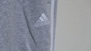 Pantalón Adidas Gris Talla S 3 Bandas