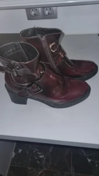 Botines con hebillas