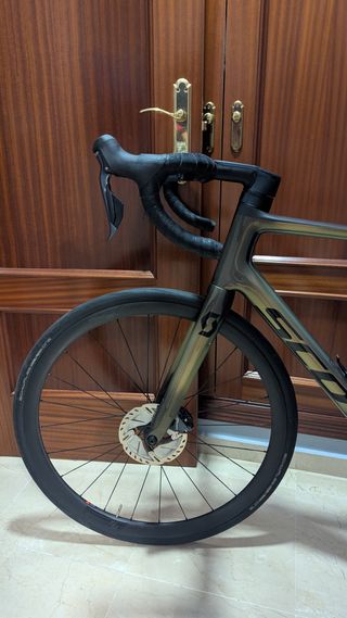 Bicicleta Scott Addict RC Carbono