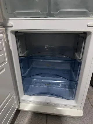 Nevera Edesa CLMBI con garantía transporte