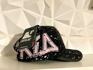 Gorra Capslab Dragon Ball Negra y Rosa
