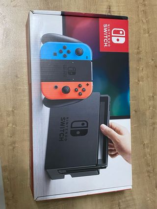 Nintendo Switch + Mario Kart 8 + Mario Odissey