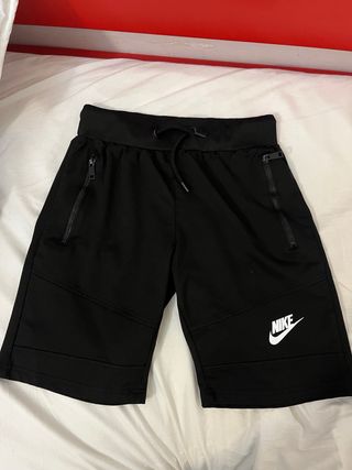 Pantalón corto Nike negro