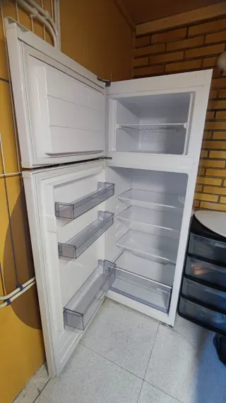 Nevera Hyundai Blanca