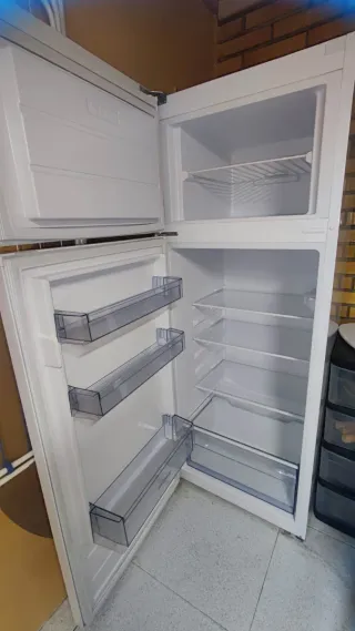 Nevera Hyundai Blanca