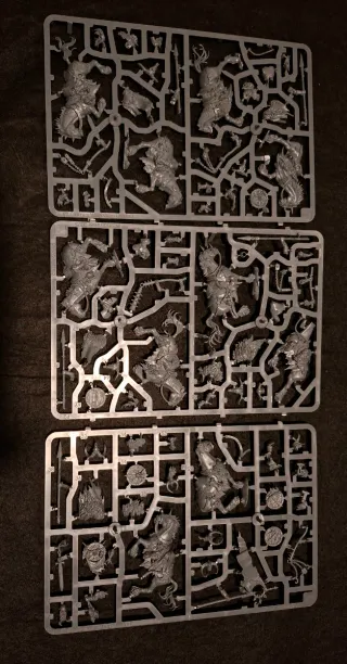 Warhammer- Chaos Marauders horsemen, barbaros caos