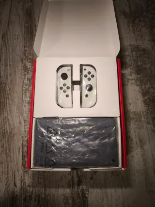 SWITCH OLED CON MINECRAFT E ALTRO