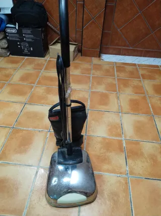 Pulidora de suelo profesional