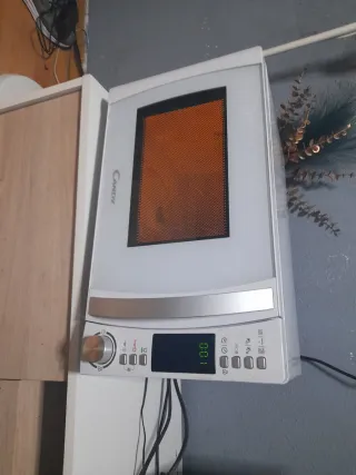 Microondas Candy Blanco