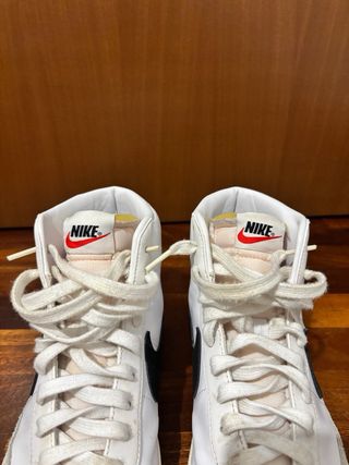 Nike Blazer Mid '77