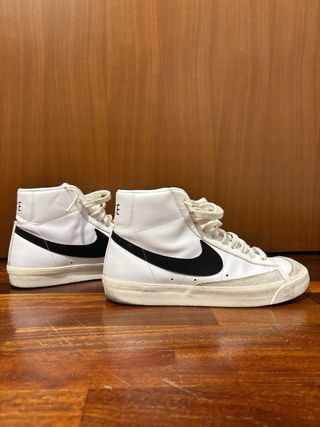 Nike Blazer Mid '77