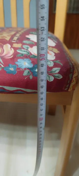 Seis sillas de comedor,madera tapizadas