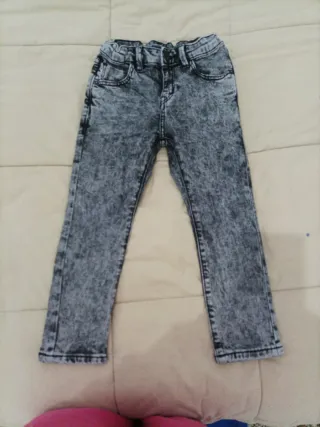 Lote 3 pantalones niño 5 años