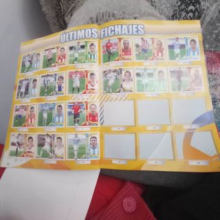 Colección Liga Este 2011-2012 - Faltan 47 cromos