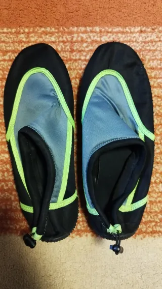 Escarpines para rocas negros y verdes