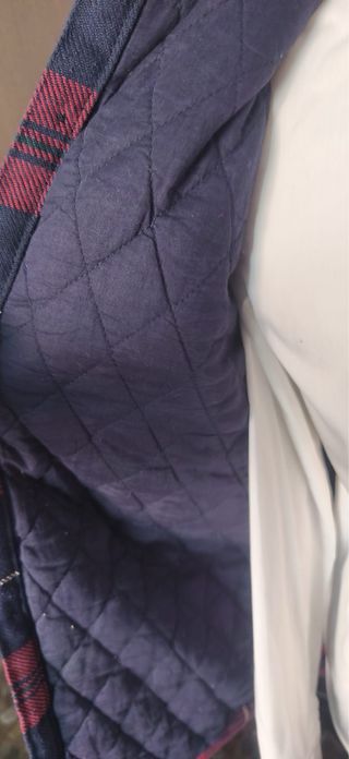 Chaqueta guateada cuadros azul y rojo