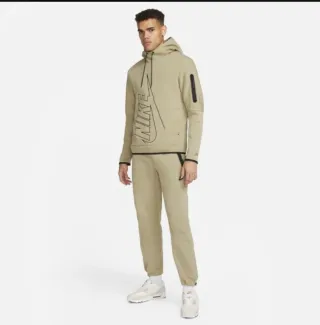 NIKE TECH  Fleece SIN ESTRENAR