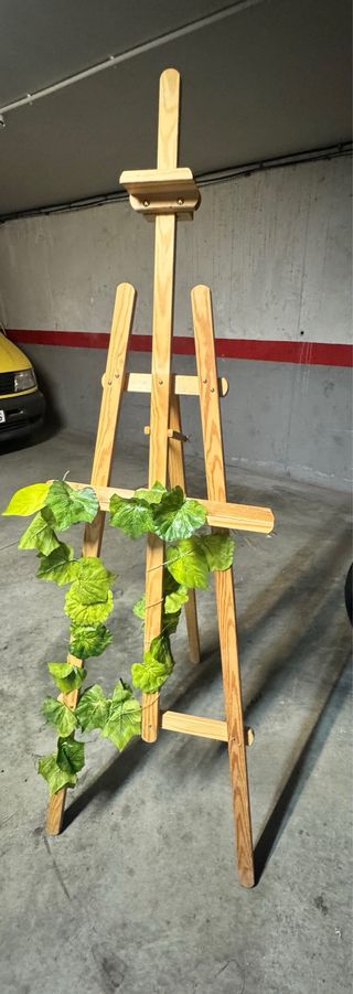 Caballete de madera para pintar