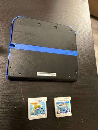 Nintendo 2DS Azul + 2 Juegos no tiene lápiz