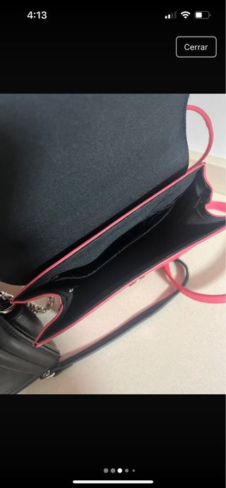 Bolsos negros y rosas