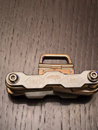 Multiherramienta Súper B con tronchacadenas