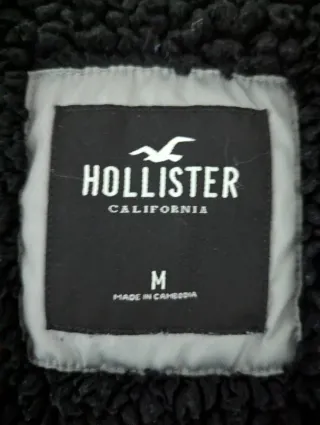 Chaqueta Hollister Gris y Negra con Capucha