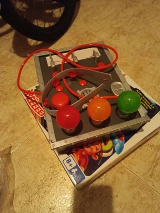 La Máquina de la Verdad - Juego de Mesa