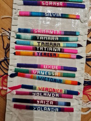 Pulseras hechas a mano con nombre