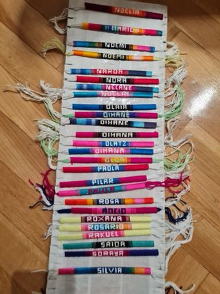 Pulseras hechas a mano con nombre