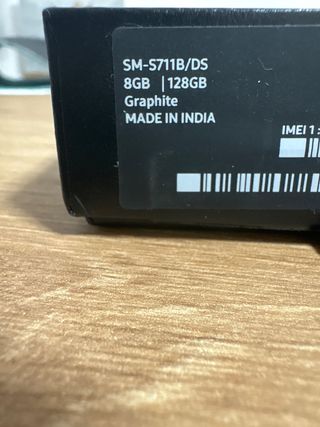 Samsung Galaxy S23 FE Caja Negra