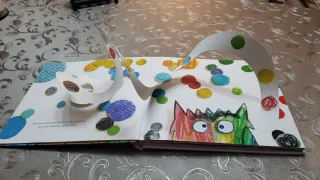 El Monstruo de Colores, un libro pop-up